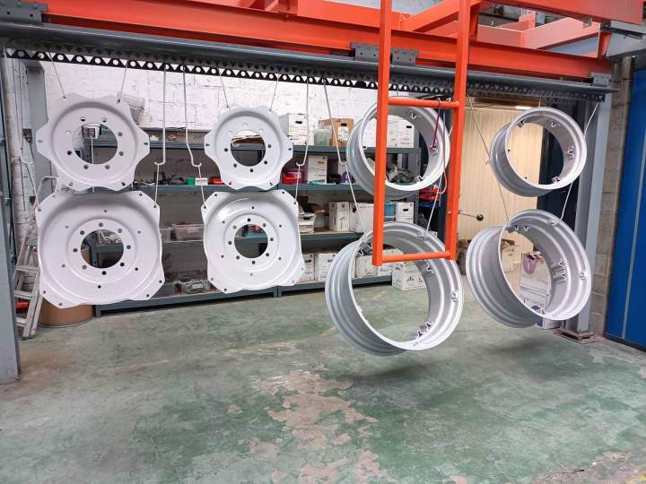 Traitement jantes autos par revêtement en poudre Rouen